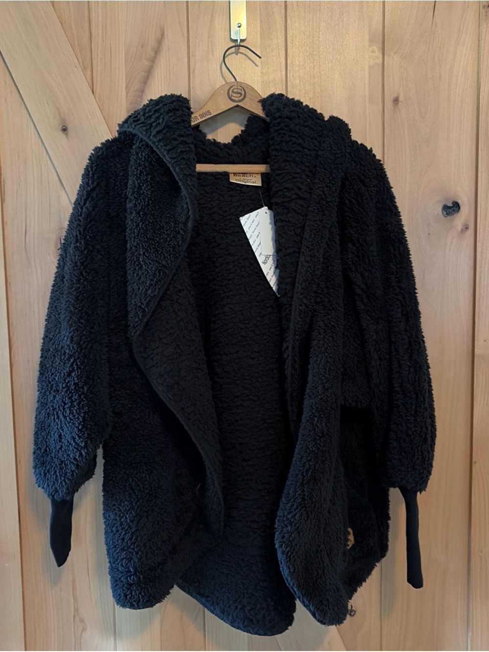 Nordic Beach Fluffy Black Body Wrap Sherpa Hooded Cozy Cardigan One Size NEW